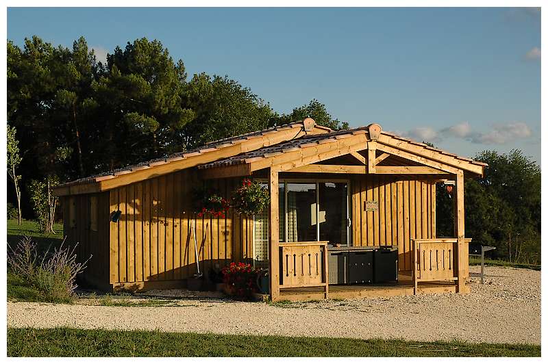 vermietung von logcabin chaet Willkommen zum Ferme du Brusquand - Willkommen auf dem Bauernhof brusquand, wo man die lokalen Spezialitten in einer freundlichen und frhlichen Atmosphre genieen kann